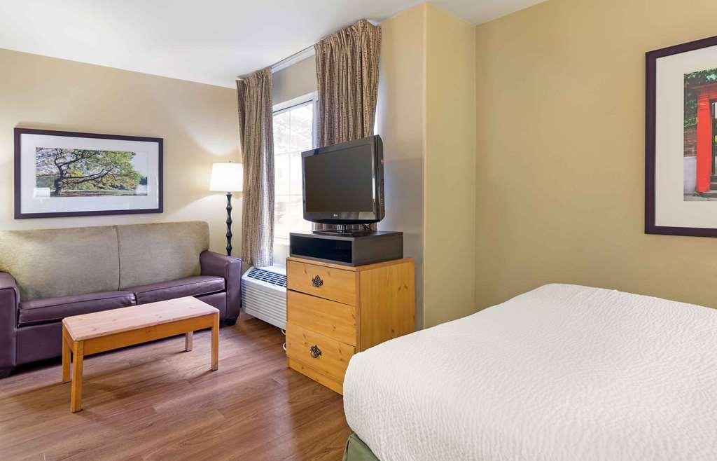 Extended Stay America Suites - Boston - Waltham - 32 4Th Ave Room photo