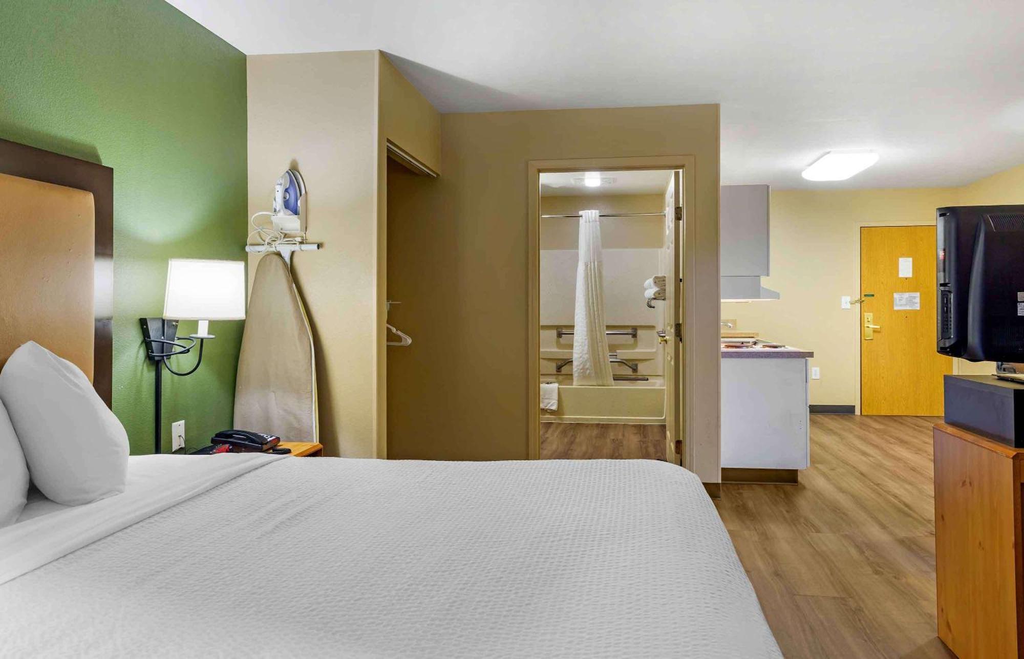 Extended Stay America Suites - Boston - Waltham - 32 4Th Ave Exterior photo